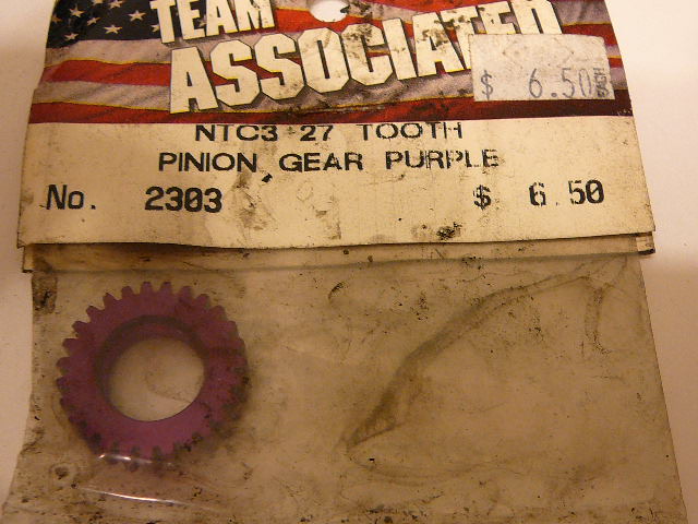 Associated 2303 NTC3 27 Tooth Pinion Gear Purple