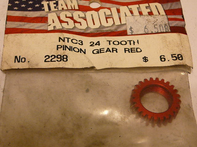 Associated 2298 NTC3 24 Tooth Pinion Gear Red