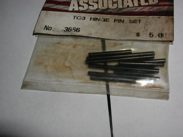 Associated 3866 TC3 Hinge Pin Set
