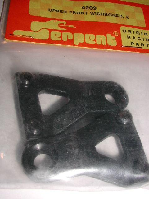 Serpent 4209 Upper Front Wishbones, 2