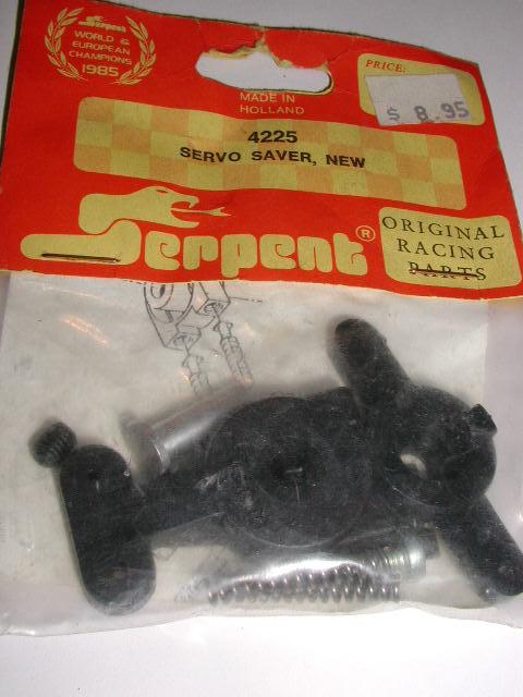 Serpent 4225 Servo Saver, New Style